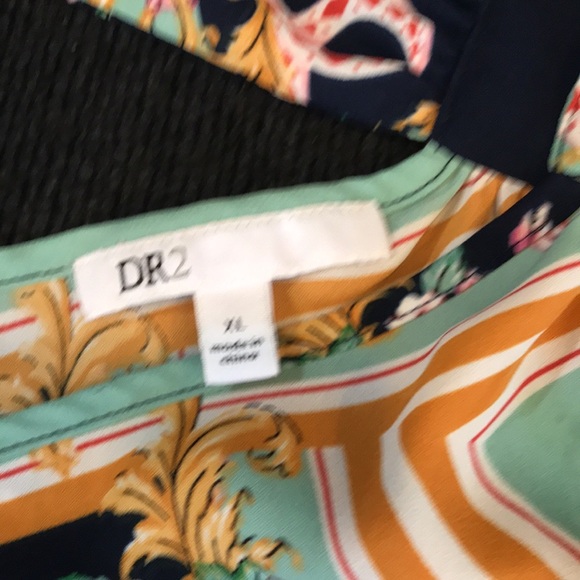 DR2 Floral Hi-Low Hem Top with V-Neck & Wide Straps and Open Design Back-XL - Picture 9 of 12